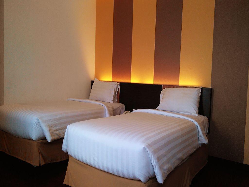Grand Imawan Hotel Макасар Экстерьер фото